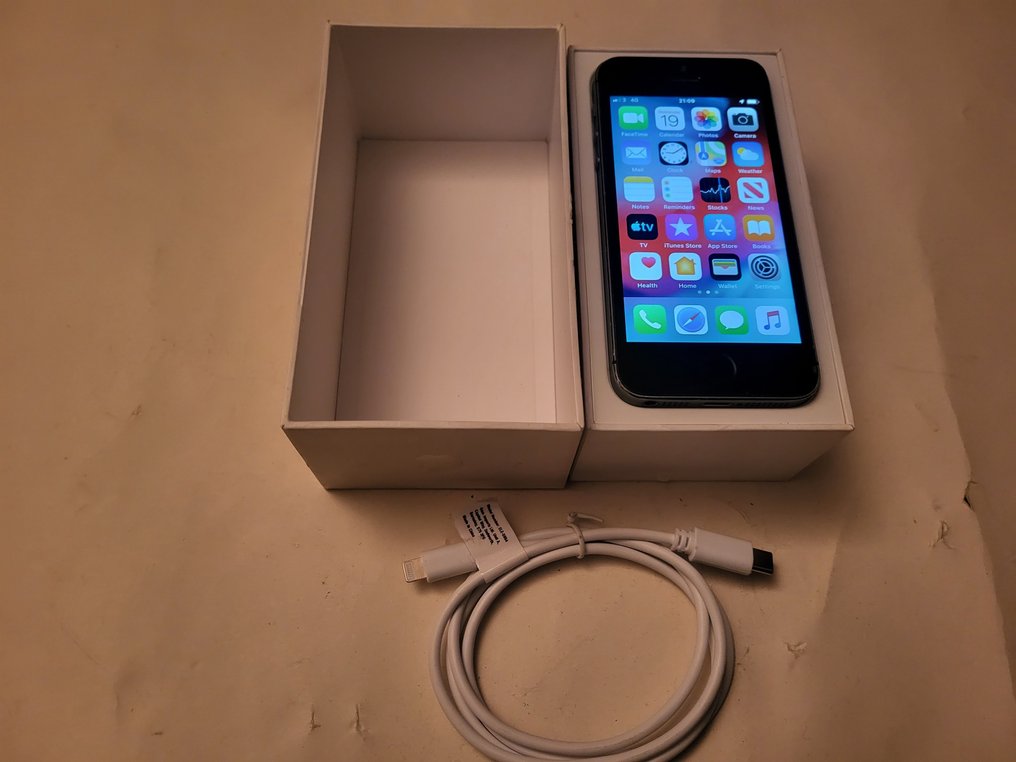 Apple iPhone 5S 16GB - 移动电话 - 带替换包装盒 #1.0
