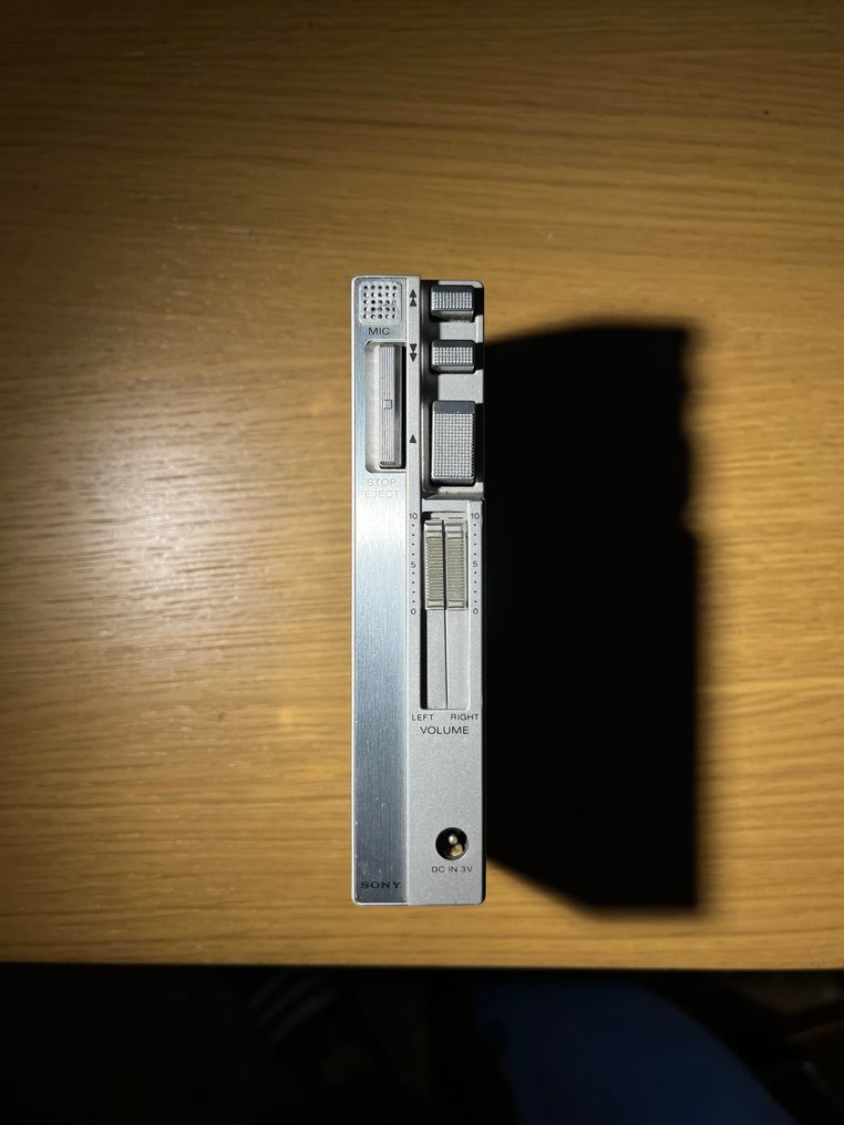Sony - TPS l-2 Walkman #3.2