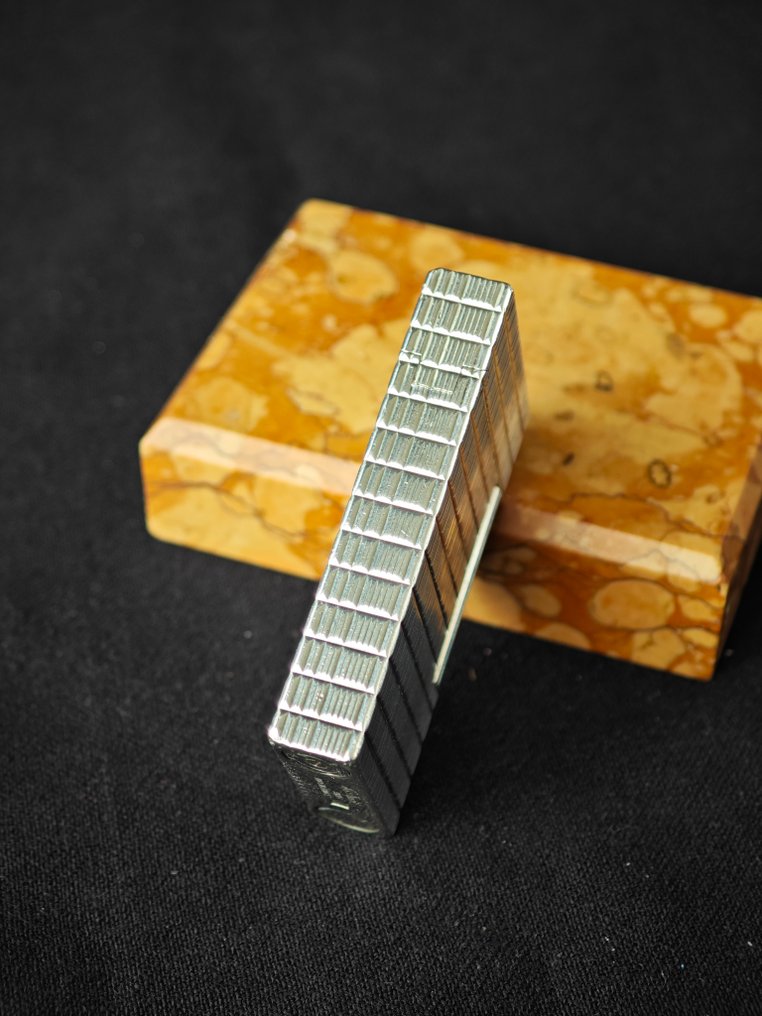 S.T. Dupont - Line 2 New Model - Feuerzeug - Versilbert #4.3