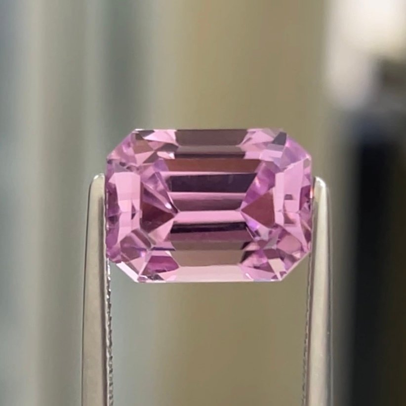 没有保留价 - 1 pcs 粉色, 紫色 紫锂辉石 - 14.87 ct - 国际有色宝石协会(ICA GemLab) - AAA 精细切割 未加热 #1.0