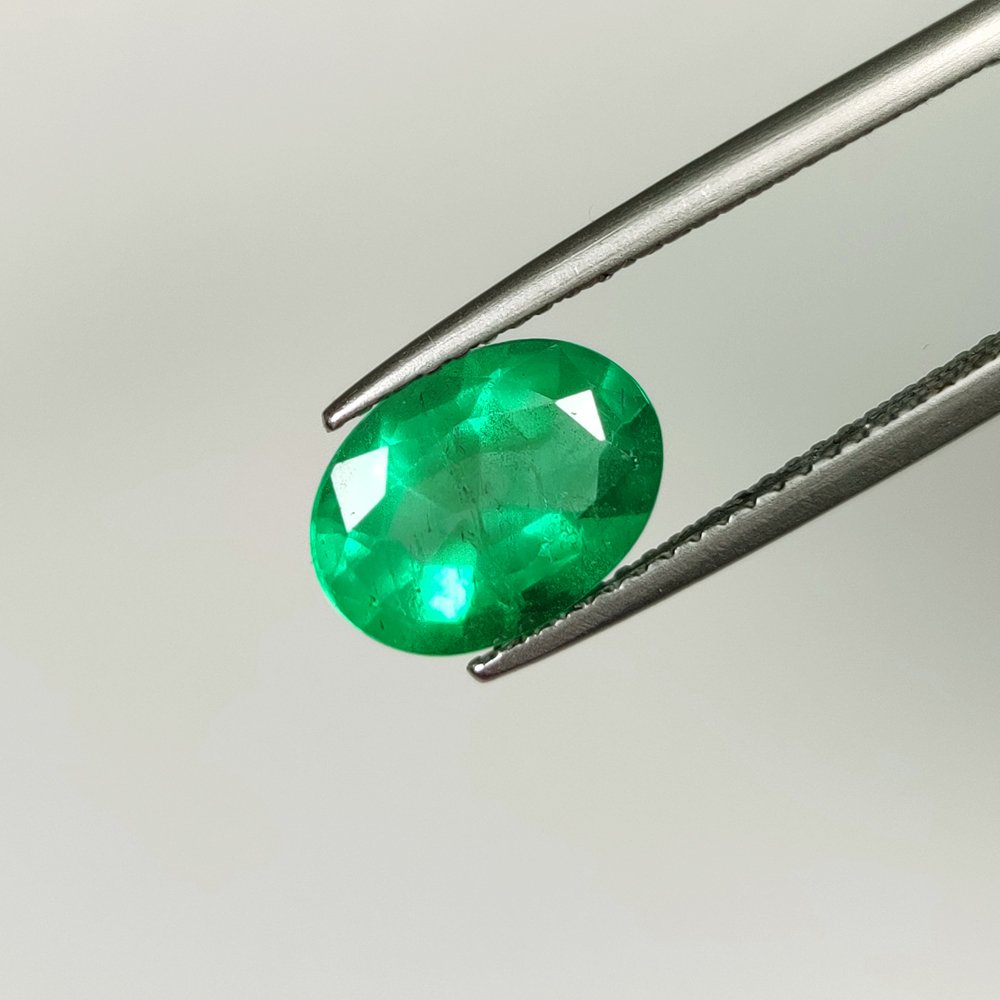 Πράσινο Σμαράγδι  - 2.07 ct - Διεθνής Ένωση Έγχρωμων Πολύτιμων Λίθων (ICA GemLab) - Μικρό λάδι #4.3