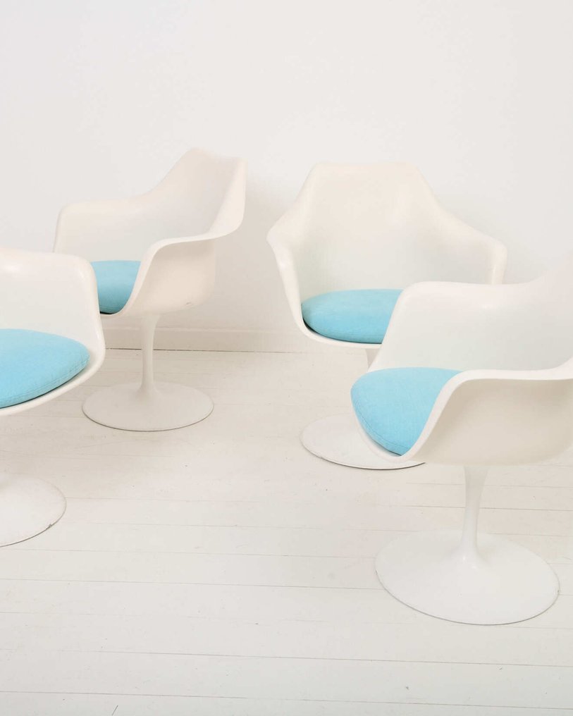 Knoll - Eero Saarinen - 扶手椅子 (4) - 郁金香椅 - 玻璃纤维, 金属 #1.0