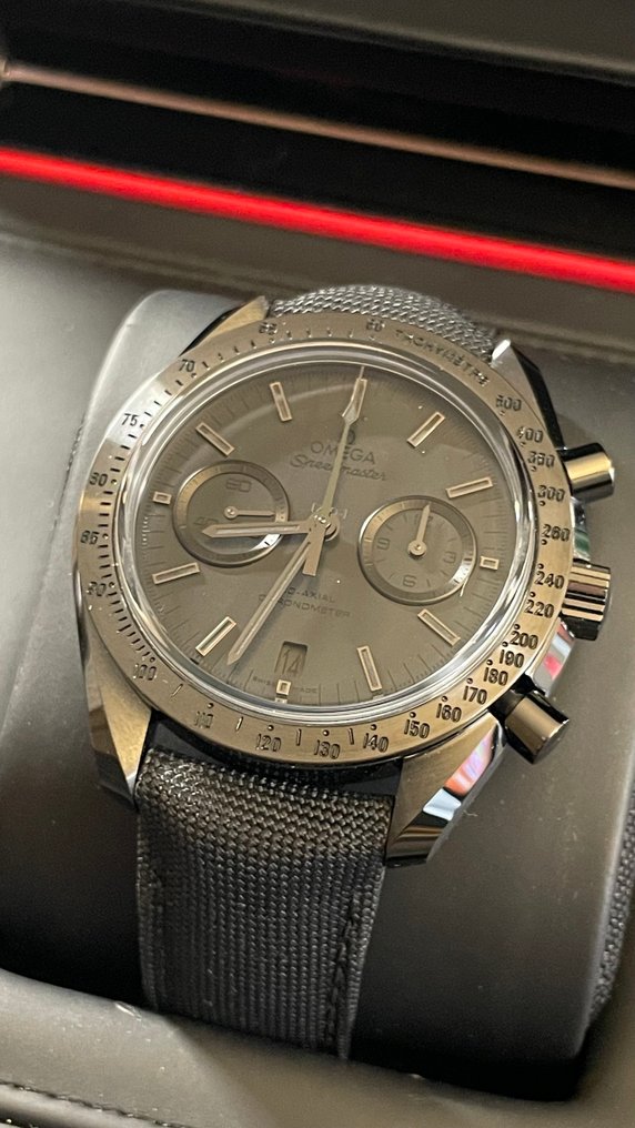 Omega - Speedmaster Moonwatch 'Dark Side of the Moon' - Nincs minimálár - 31192445101005 - NEW - Férfi - 2010-2020  #2.1