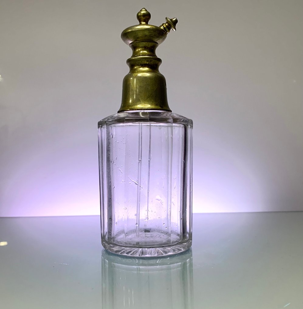 Baccarat - Perfume bottle - Crystal - Baccarat diamond-pattern #1.0