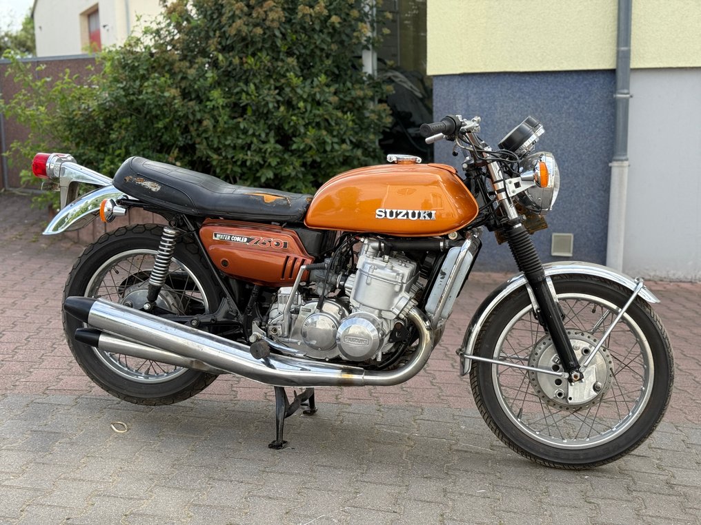 Suzuki - GT 750 J - NO RESERVE - 750 cc - 1972 #1.0