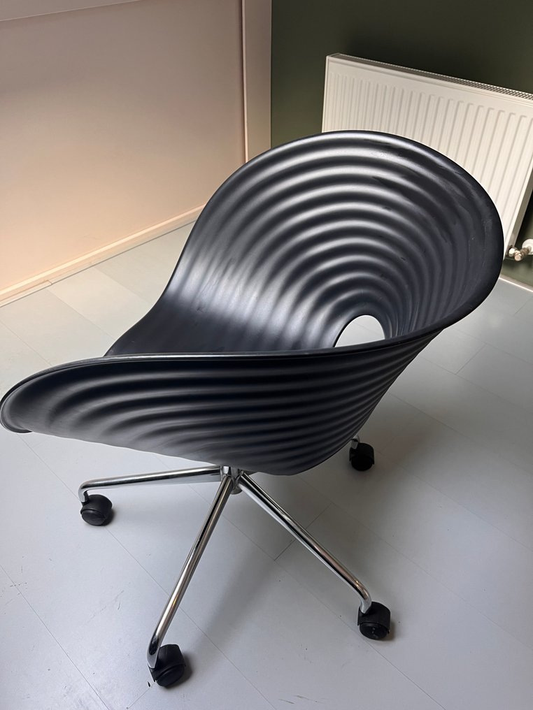 Vitra - Ron Arad - 椅 - Tom Vac - 塑料, 鉻, 金屬 #1.0