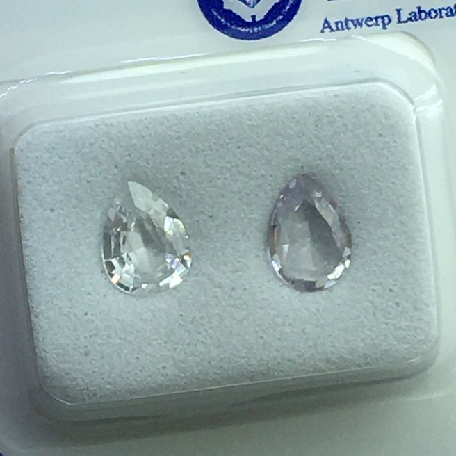 No Reserve Price - 2 pcs  Colourless Sapphire  - 1.35 ct - Antwerp Laboratory for Gemstone Testing (ALGT) - NATURAL SAPPHIRE #3.2