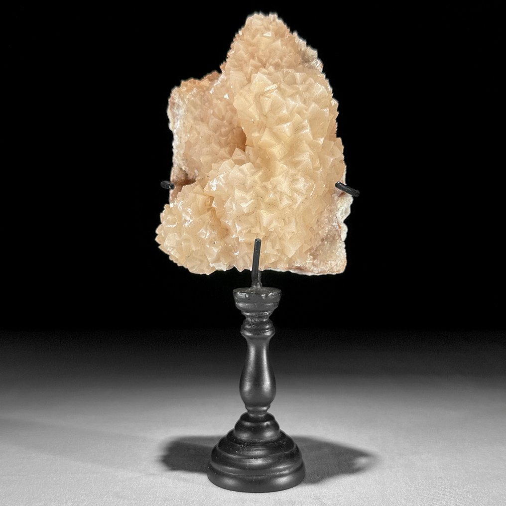 无底价 - 精美的立方方解石和斑马水晶一对 水晶簇与球体,配有定制底座。- 3100 g - (2) #2.1