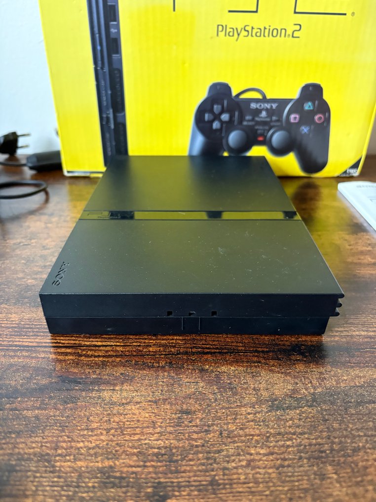 Sony - Playstation 2 (PS2) - Sony PlayStation 2 Slim SCPH-70004 (2004) with original box, controller, cables and documentation – - Console per videogiochi + giochi - Nella scatola originale #3.2