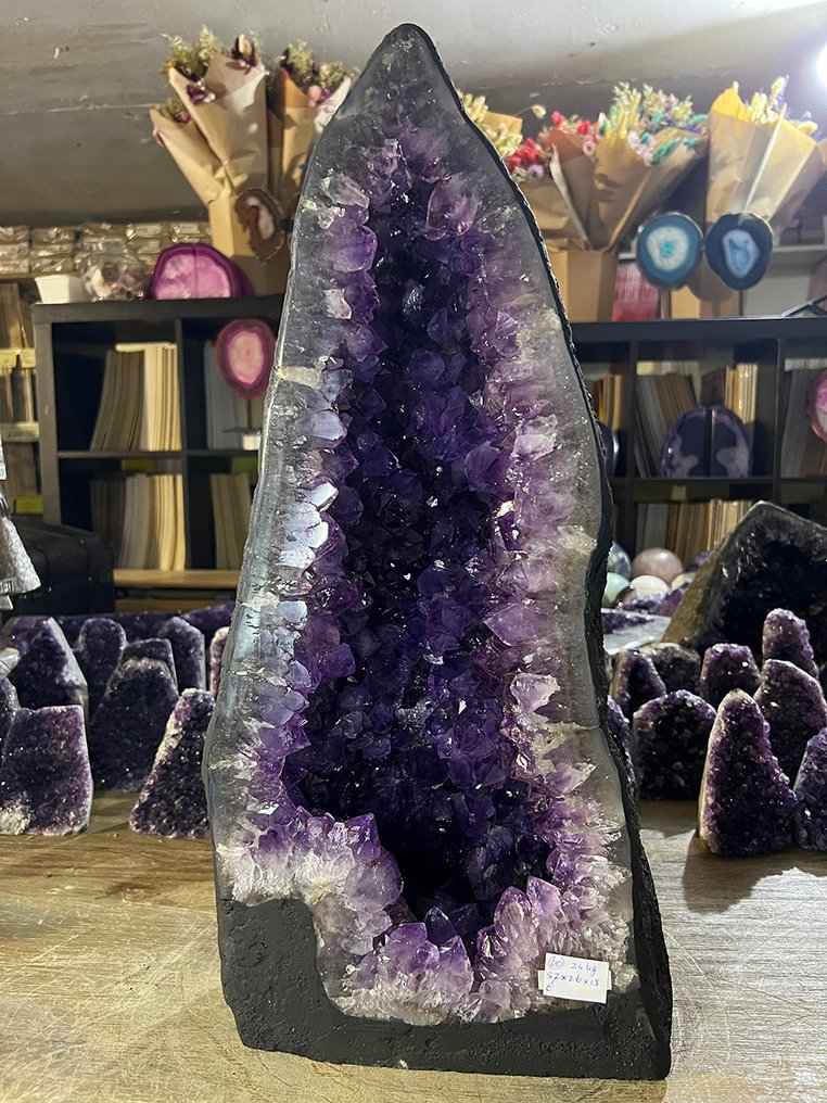 Amethyst Geode - Height: 57 cm - Width: 26 cm- 24 kg - (1) #1.0
