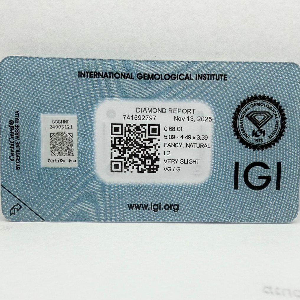 Ingen reservasjonspris - 1 pcs Diamant (Naturfarget) - 0.68 ct - Pute - Fancy intense Gul - I2 - Det internasjonale gemologiske institutt (IGI) #4.3