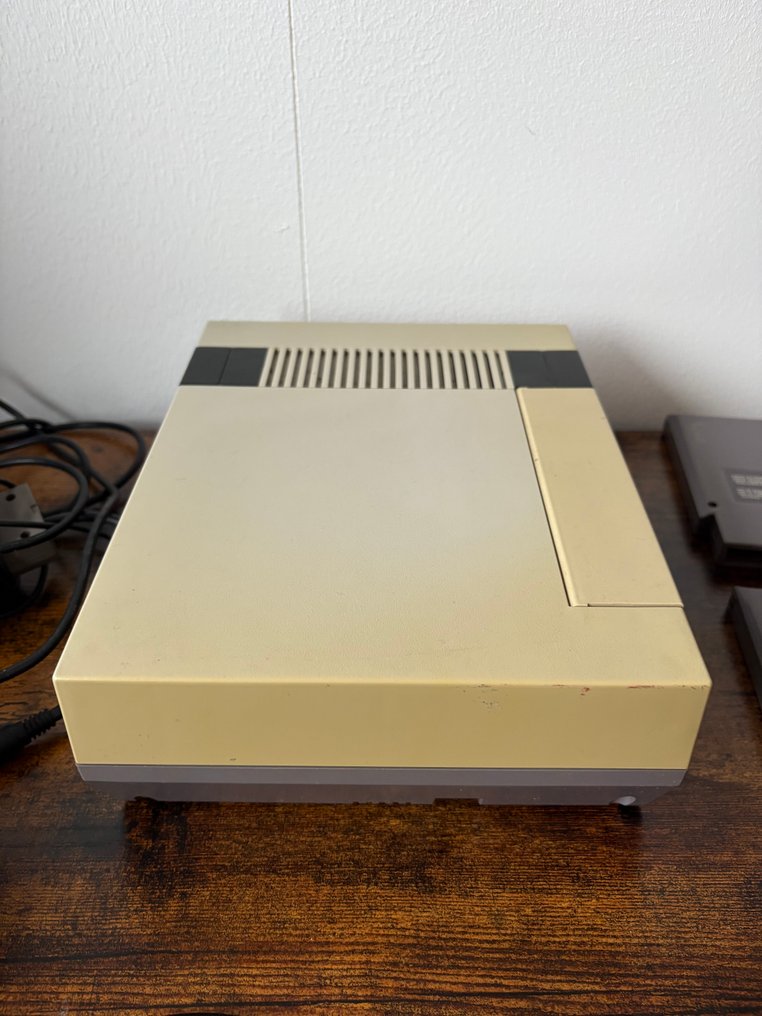 Nintendo - Nes - Nintendo Entertainment System Set – Original, Complete, 6 Games – Tested and Working – PAL - Video game console + games #4.3