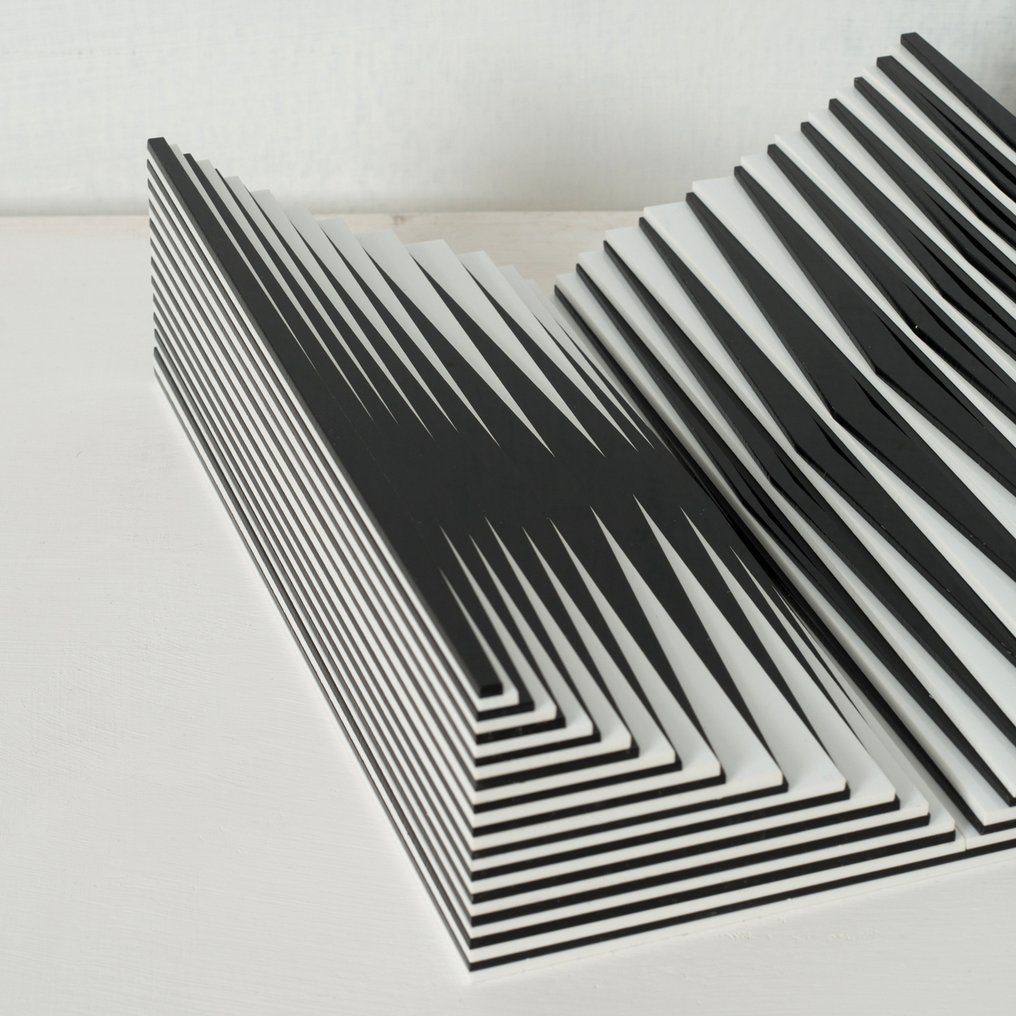 Gio Schiano - Scultura, LIMITED EDITION - Curve - 30 cm - Cast methacrylate #4.3