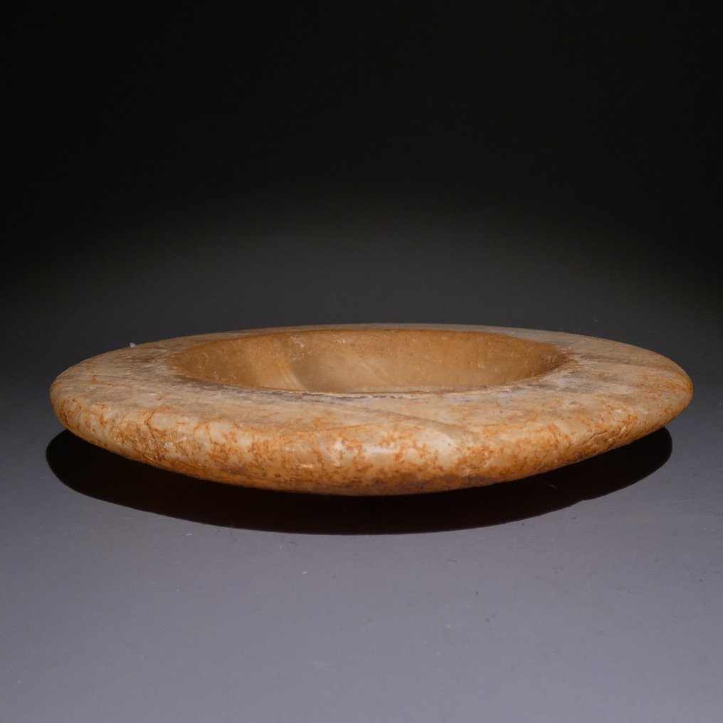 Αρχαία Αιγυπτιακή Αλαβάστρο Πιάτο πλάκα σκάφους. Διάμετρος 12,2 εκ. Παλαιά Βασιλεία, 3η - 6η Δυναστεία, 2686 - 2181 π.Χ. #4.3