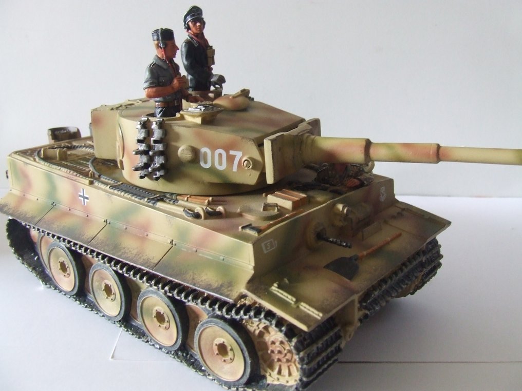 King & Country 1:32 - Model pojazdu wojskowego (4) - Tiger I - Michel Wittmann's - Leisbstanbartes, WW2 - WS43 #2.1