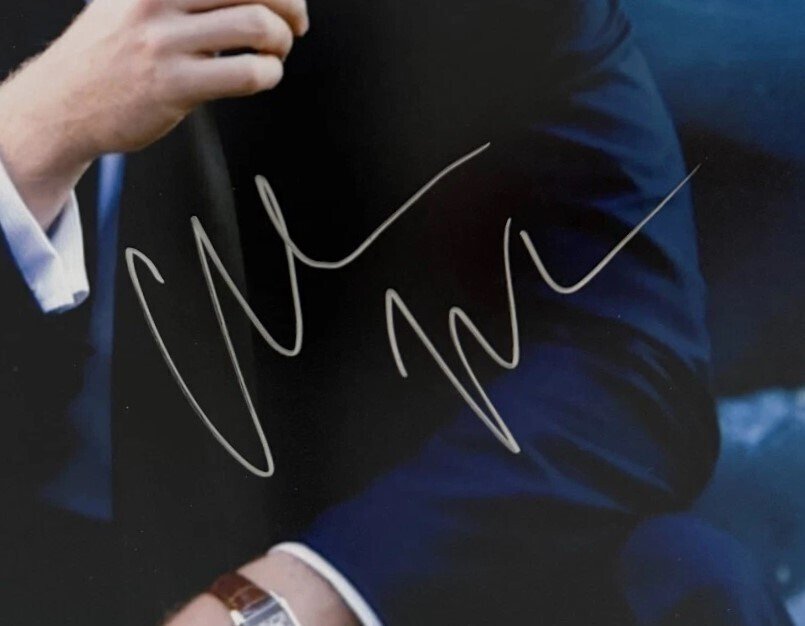 Batman Begins - Christian Bale - Signed in Person - with Beckett Certificate - Autograph, photo #2.1