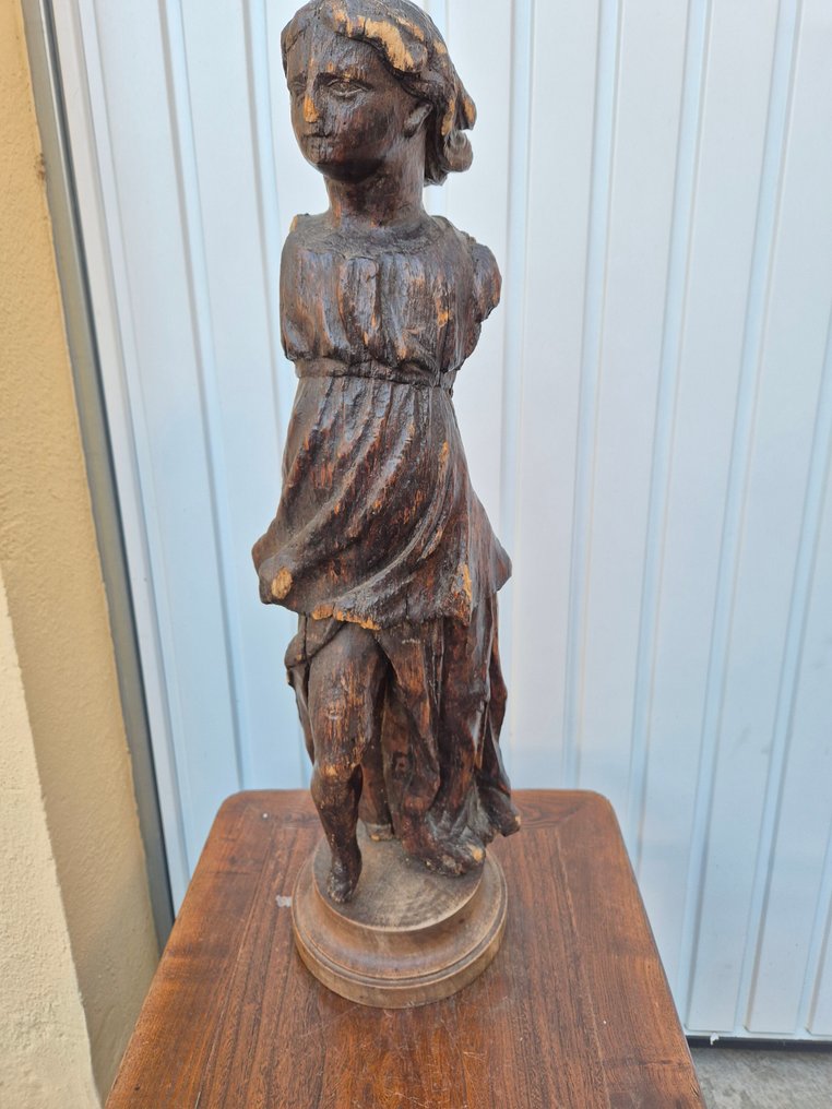 Statue, Ange en bois sculpté XVIIe siècle - 68 cm - Træ #3.2