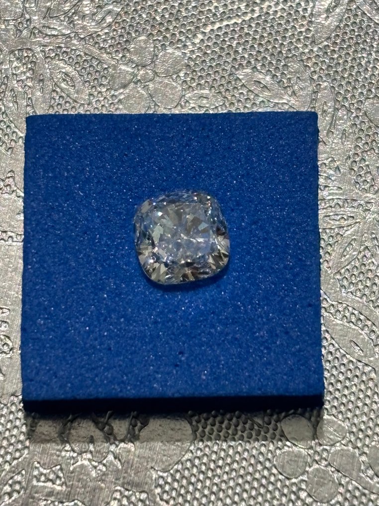 没有保留价 - 1 pcs 钻石  (天然)  - 0.90 ct - 枕形 - D (无色) - VS2 轻微内含二级 - 美国宝石研究院（GIA） #1.0