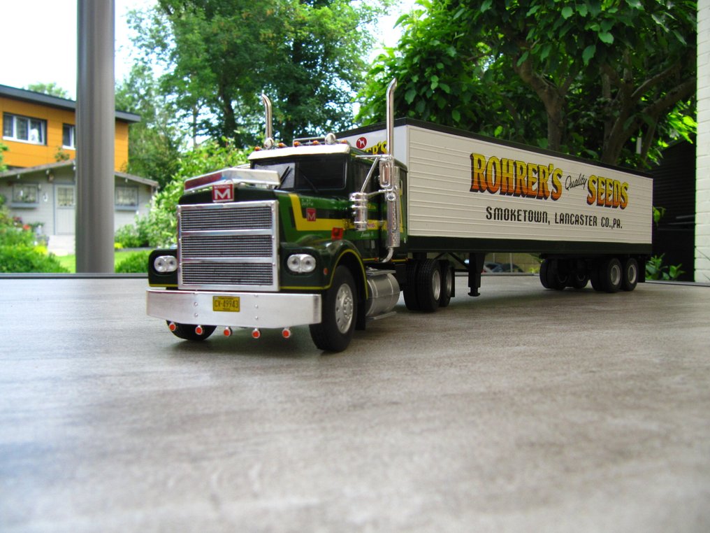 IXO 1:43 - Modellino di camion - MARMON #1.0