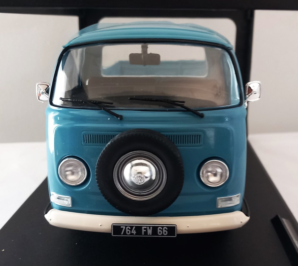 Solido 1:18 - Modelkassevogn - Volkswagen T2 pickup #1.0