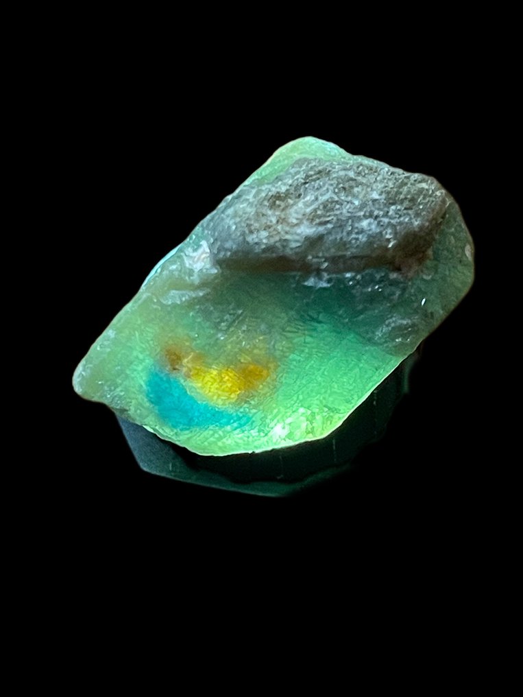 Saphir Atemberaubendes Stück. Seltene Erscheinung: grüner Trapez-Saphir. 98,75 Ct. - Höhe: 24 mm - Breite: 22 mm- 19.75 g #1.0