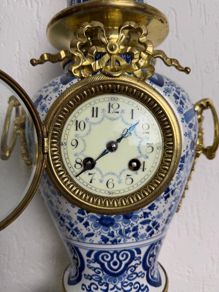 Vaasklok - 古董 青銅色, 陶器, 玻璃 - 1850-1900 - AD Mougin Deux Medailles #3.2