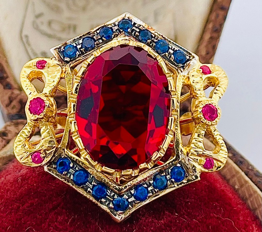 Senza prezzo di riserva - Anello - 9 kt Oro giallo, Argento Rubino - Zaffiro #1.0