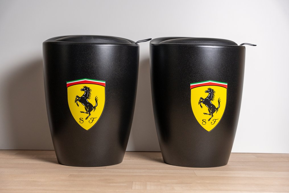 Pufa (2) - ABS - Pufa Ferrari #1.0