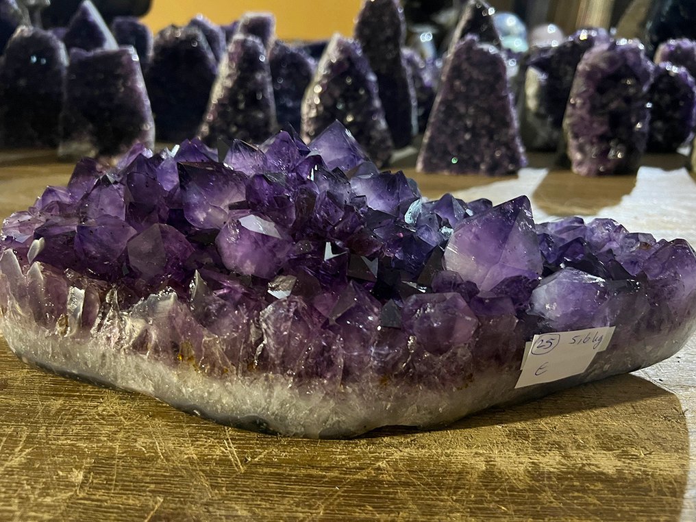 Amethyst Crystal cluster - Height: 18 cm - Width: 30 cm- 5.6 kg - (1) #3.2