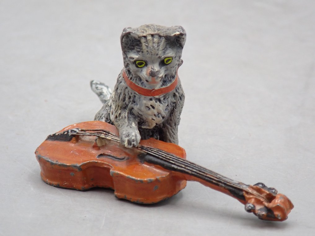 Figure - Cat and fiddle - Spelter #1.0