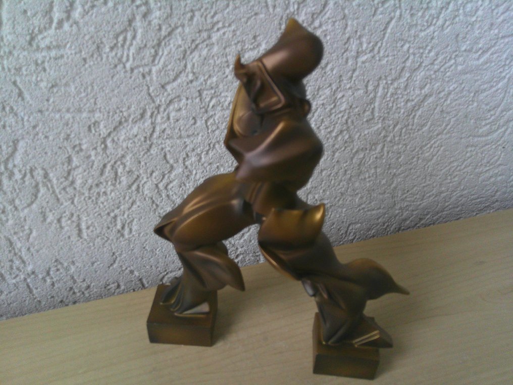 Parastone - Figurine - FUTURISTIC MAN - Artificial resin with bronze-colored colors #3.2