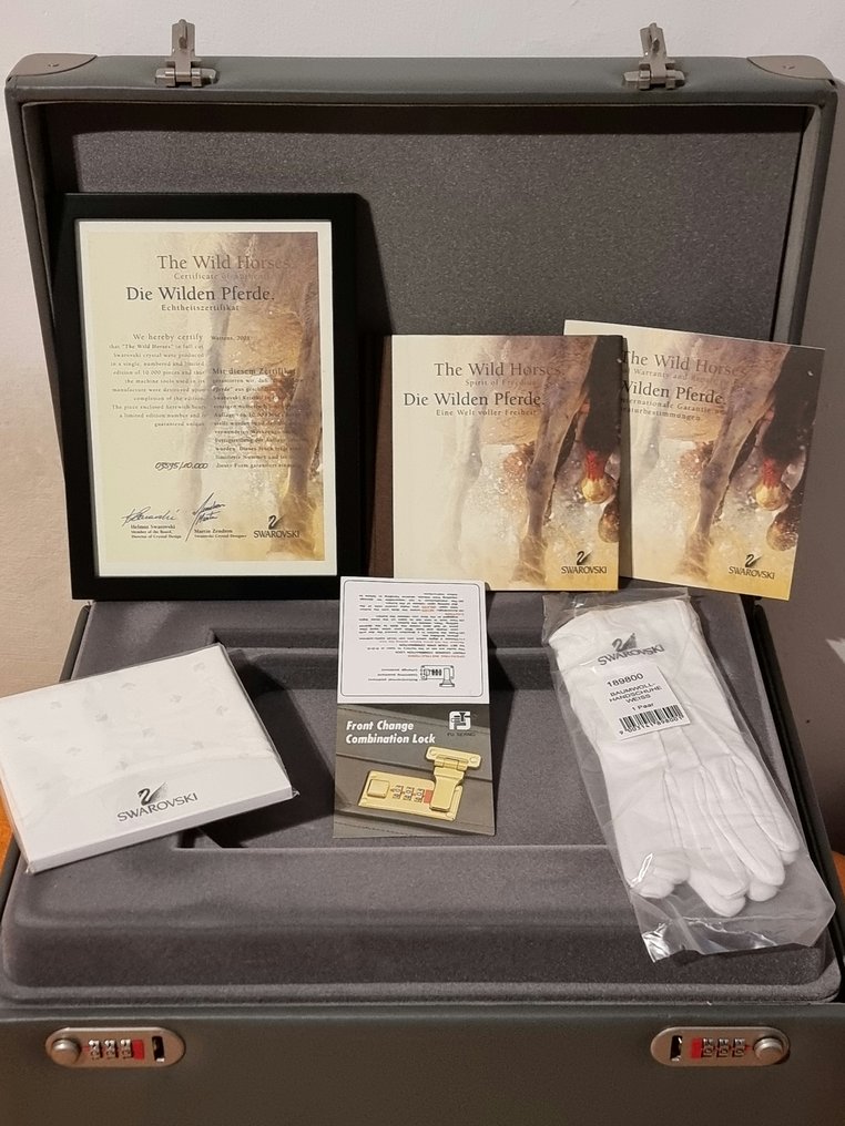 Swarovski - Martin Zendron - Figure - 2001 - Limited Edition - Wild Horses - 236720 - Certificate - Cristal #4.3