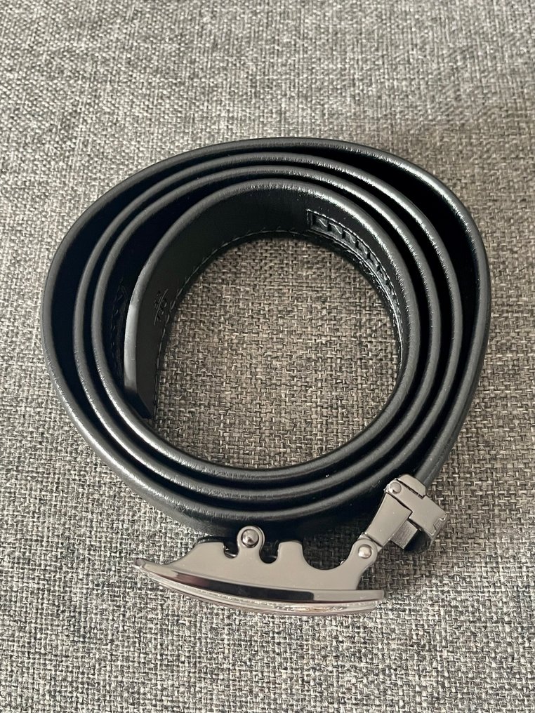 Vyö - Mercedes-Benz #3.2