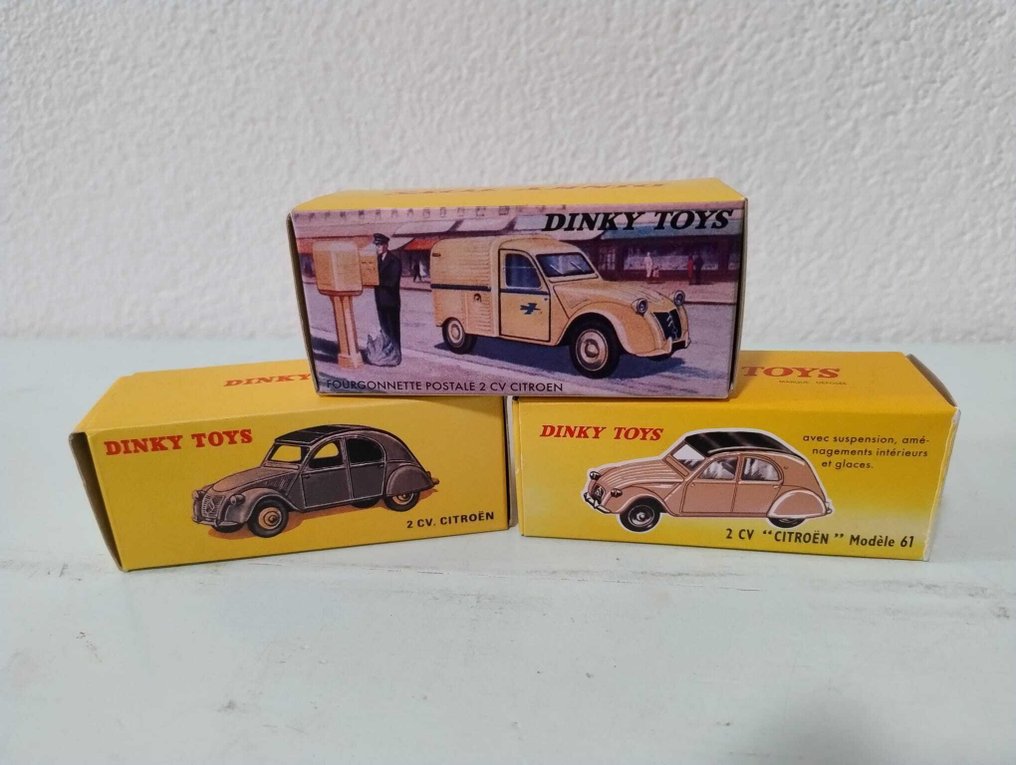 Dinky Toys, Atlas, Mattel 1:43 - Modellino di auto (3) - Citroën 2CV model 61 / Citroën 2CV / Citroën 2CV Fourgonnette postale - Modelli re-issue con confezione originale #2.1