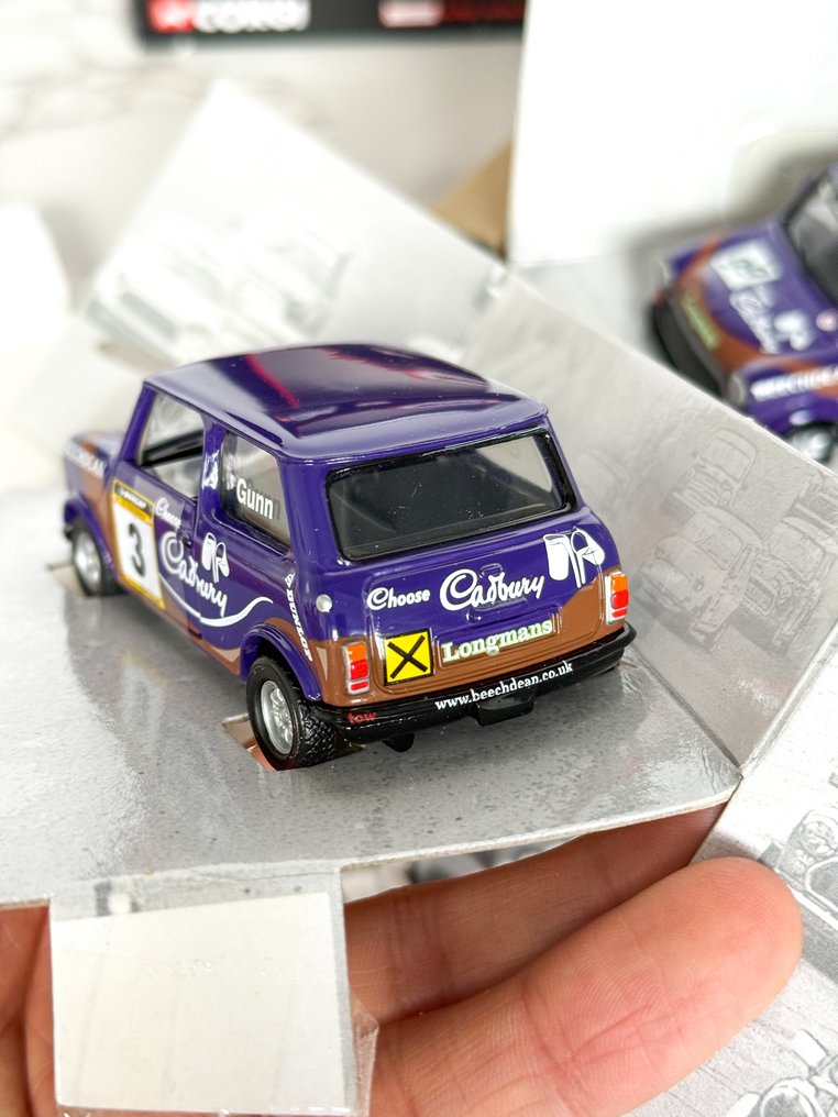 Corgi 1:43 - Modelbil (2) - Corgi Mini Miglia “Cadbury” Mini 7 Racing Club – Set of 2 #3.2