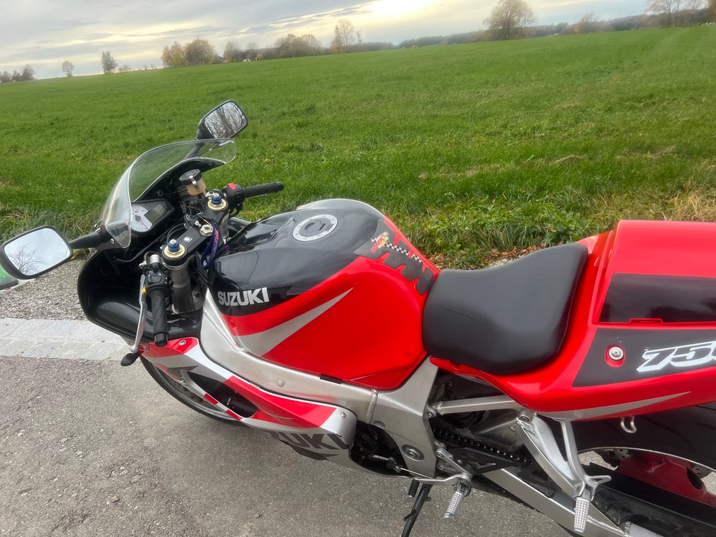 Suzuki - GSX-R 750 K1 - 750 cc - 2005 #2.1