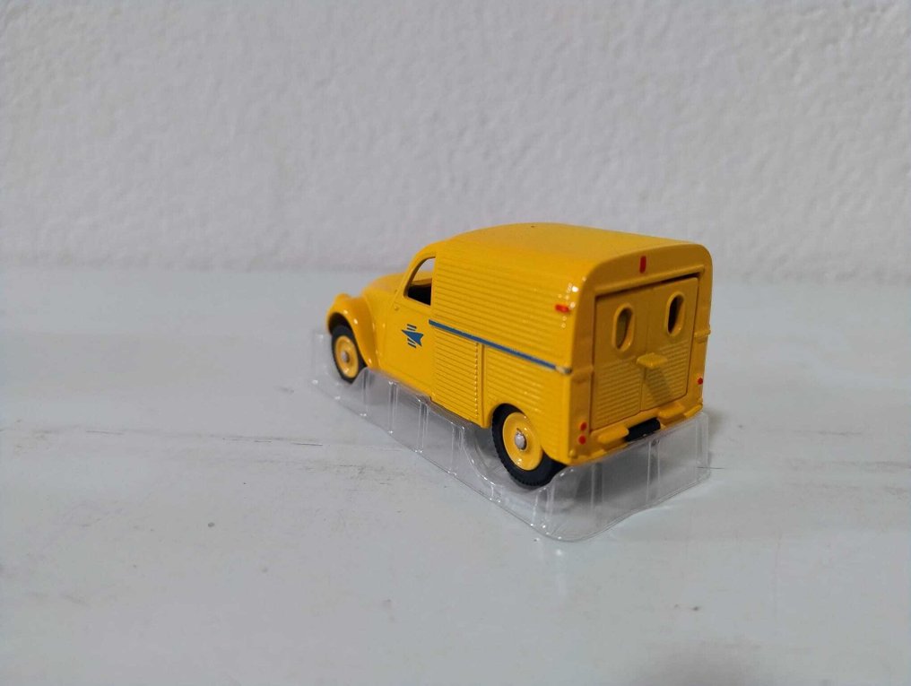 Dinky Toys, Atlas, Mattel 1:43 - Modellino di auto (3) - Citroën 2CV model 61 / Citroën 2CV / Citroën 2CV Fourgonnette postale - Modelli re-issue con confezione originale #4.3