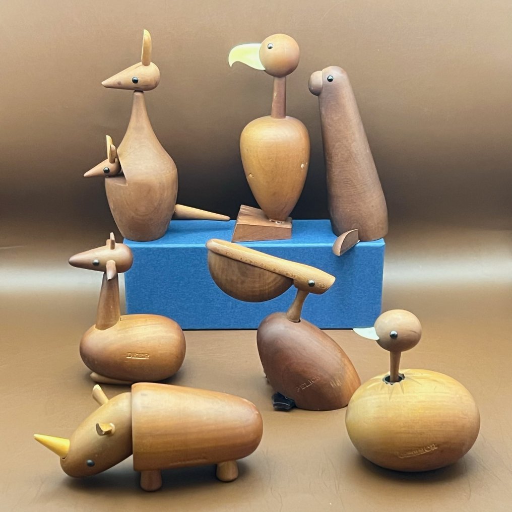 Senshukai 千趣会  - Toy furniture Seven Vintage wooden animals "Royal Pet," Rhino, Deer, Condol, Sea Lion, Ostrich, Pelican & Kangaroo - 1960-1970 - Japan #2.1