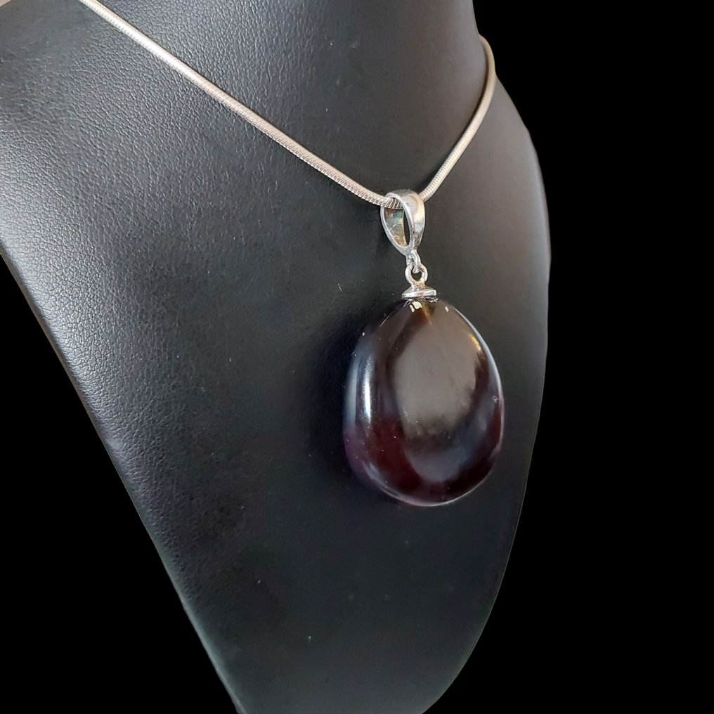 Ambra blu rara di Sumatra. Pezzo da collezione di ottima qualità. Montaggio in argento 925. - Altezza: 5 cm - Larghezza: 3 cm- 11 g #3.2