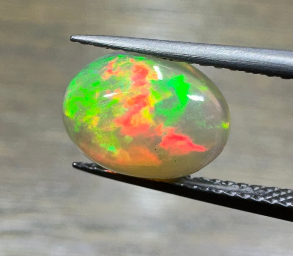 2.00ct Opal Cabochon- 0.4 g #3.2