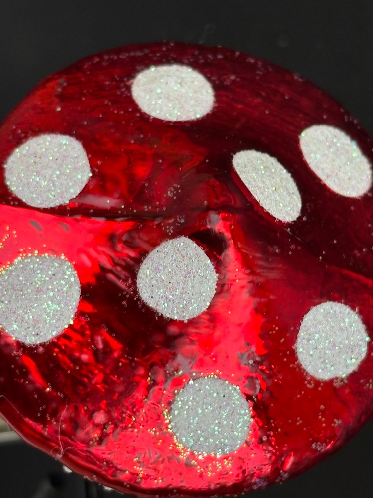 Glashütte Lauscha: 2 paddestoelen op knijper, circa 1960 - Julepynt (2) - Glass #2.1