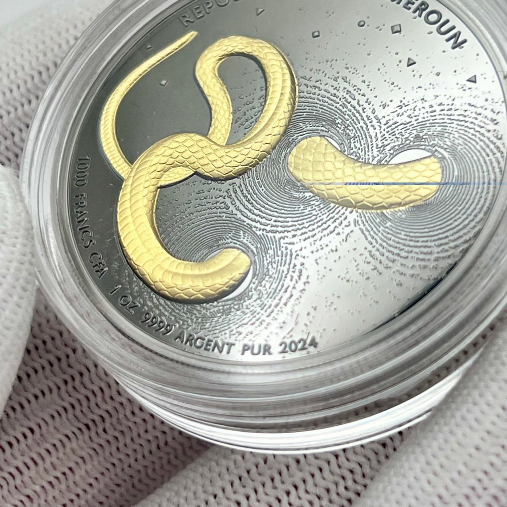 Cameroun. 2000 Francs 2024 Cameroon – Herpeton Snake – 1 oz Silver .9999 RDG – Red Gilded – High Relief – Limited #4.3
