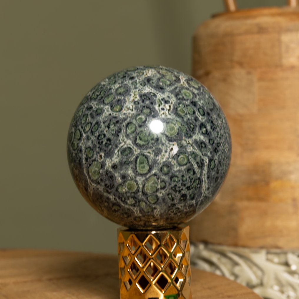 Jasper Fine large dark green Kambaba Eldariet sphere - Height: 9.36 cm - Width: 9.36 cm- 1100 g #4.3