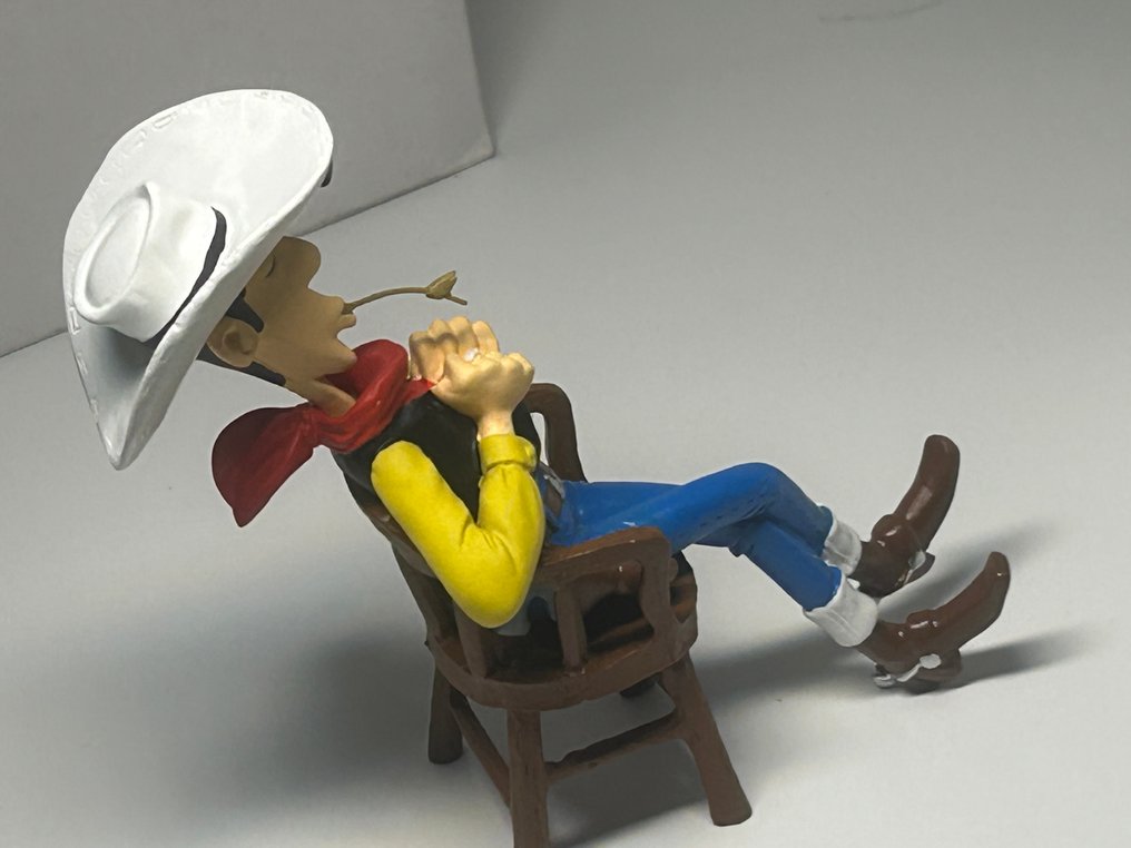 Lucky Luke - Sentado en su Silla - Lucky Comics - 2019 #4.3