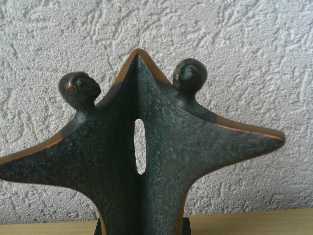 Kunsthandel Potters Breda - Figurine - VOOR ALTIJD MET ELKAAR VERBONDEN - Patinated bronze #1.0