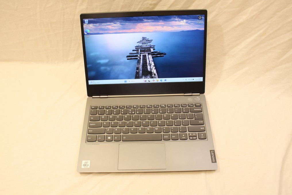 Fast & lightweight notebook: Lenovo ThinkBook 13s - FullHD screen - Intel 10th Gen Core i5 - 8GB DDR4 RAM - 256GB NVMe SSD - Bærbar datamaskin - Windows 11 #1.0
