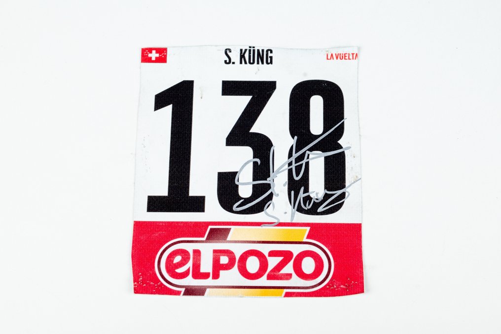 Équipe cycliste Groupama-FDJ - 由 Stefan Kung 签名的两个号码布 - 2025 年西班牙环法  #1.0