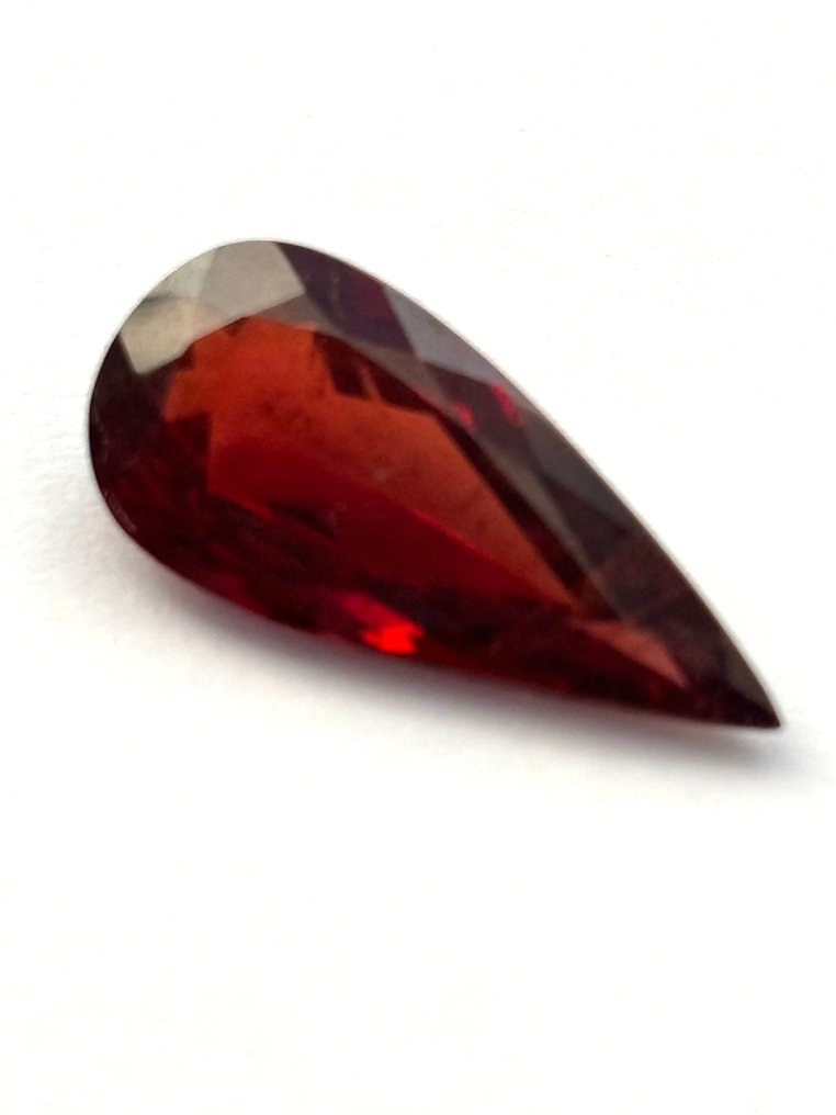 1 pcs Rød Garnet, Spessartitt - 7.80 ct - Instituto Gemólogico Español (IGE) #4.3