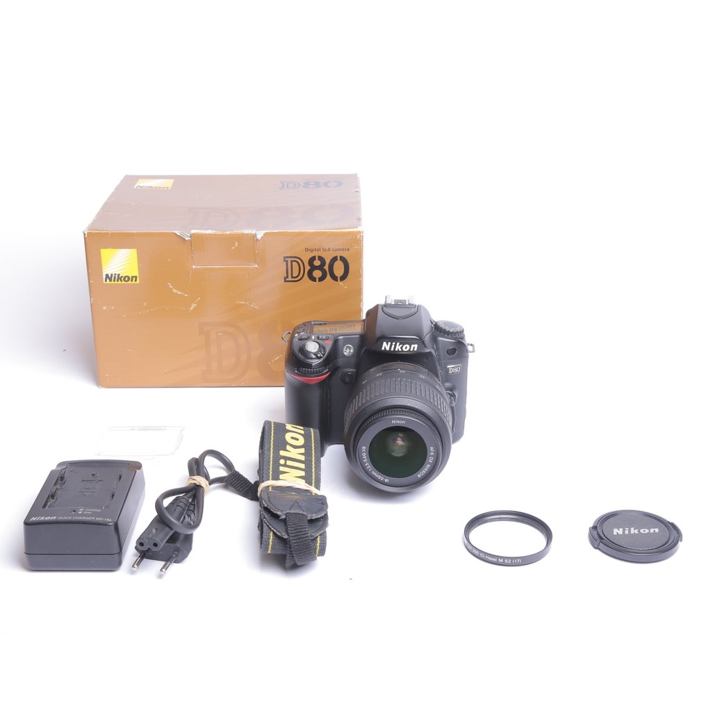 Nikon D80 + Nikon AF-S DX 18-55mm f/3.5-5.6G VR Digital camera #1.0