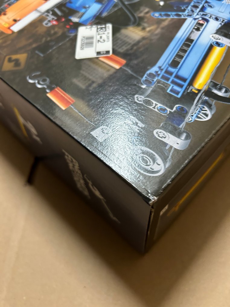 Lego Set - 42128 - Technic - Heavy-duty Tow Truck #2.1